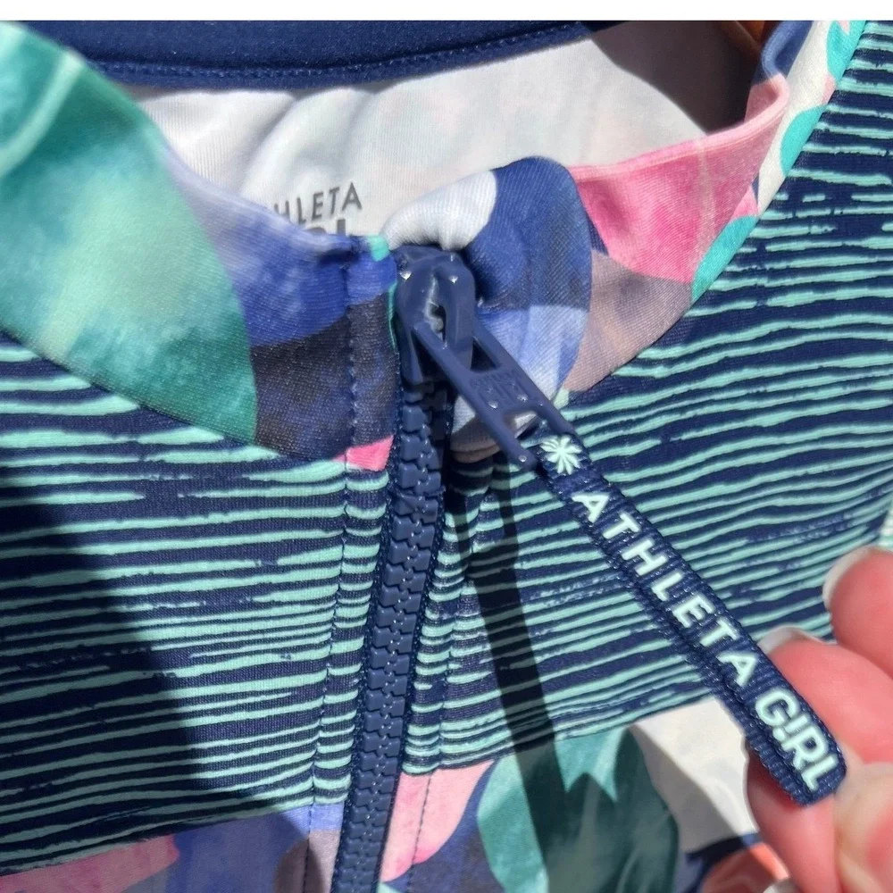Athleta Girl Rashguard Swimsuit Size Long Sleeve Size MEDIUM 8-10 Bora Bora